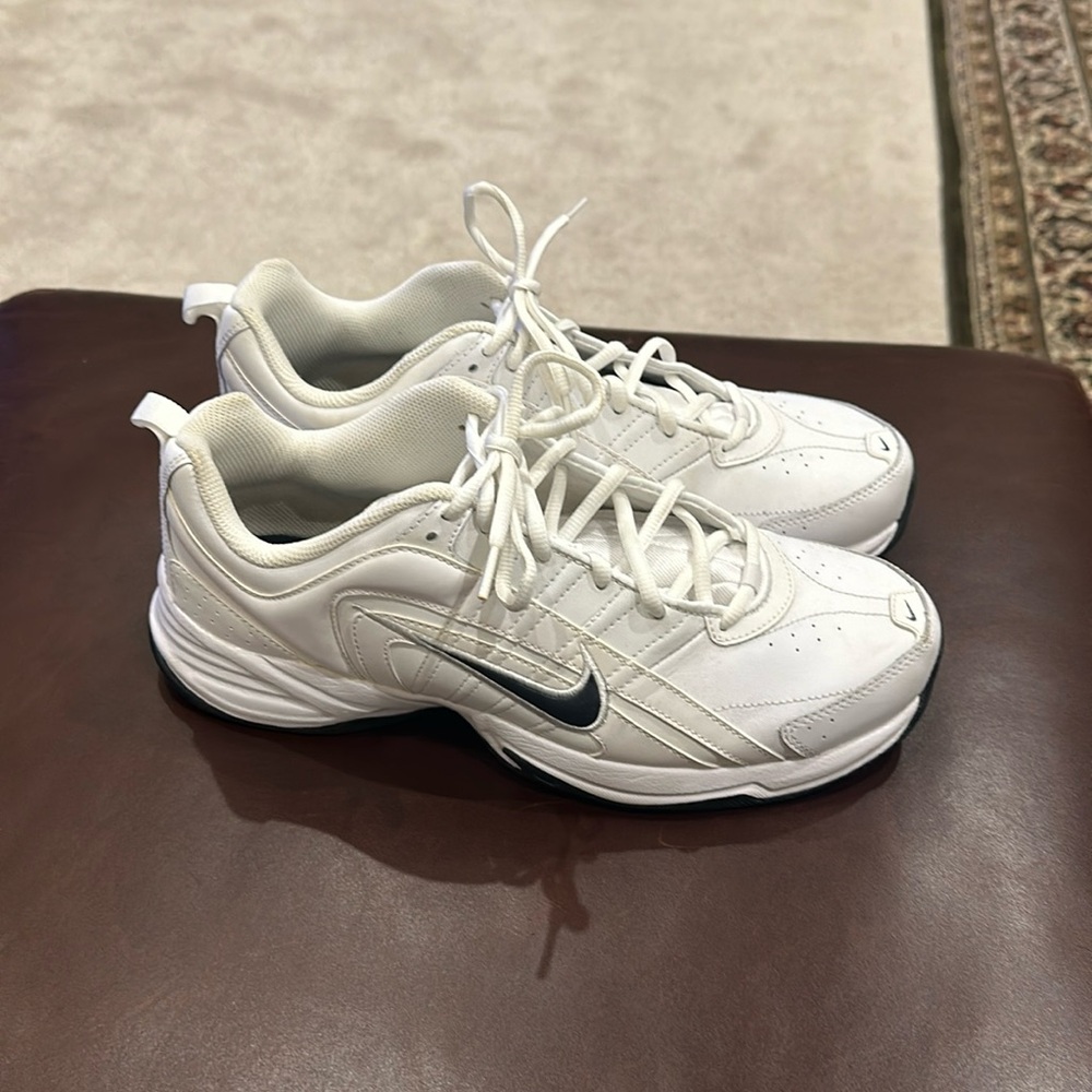 Barely Worn, New Nike T-Lite Shoes VIII Size 10